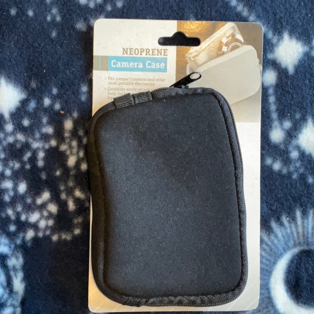 GreenBrier International Inc. Neoprene Camera Case, NWT